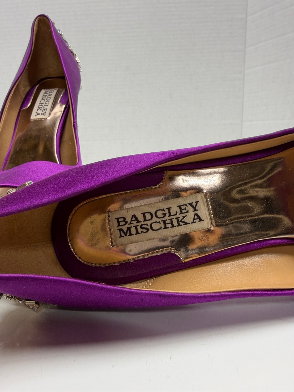 Badgley Mischka Kiara High Heels Pumps Shoes Jeweled Diamond Satin Purple Size 8 - Picture 6 of 11